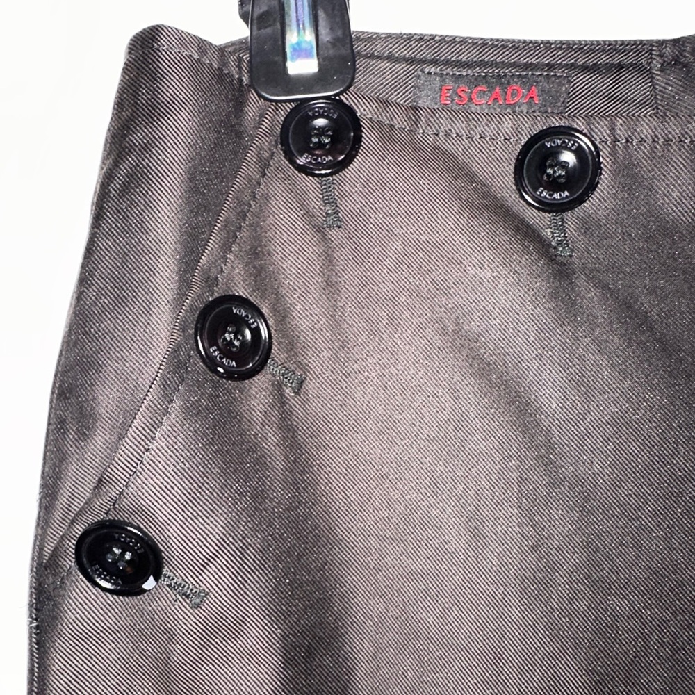 Escada woman’s Brown Pants